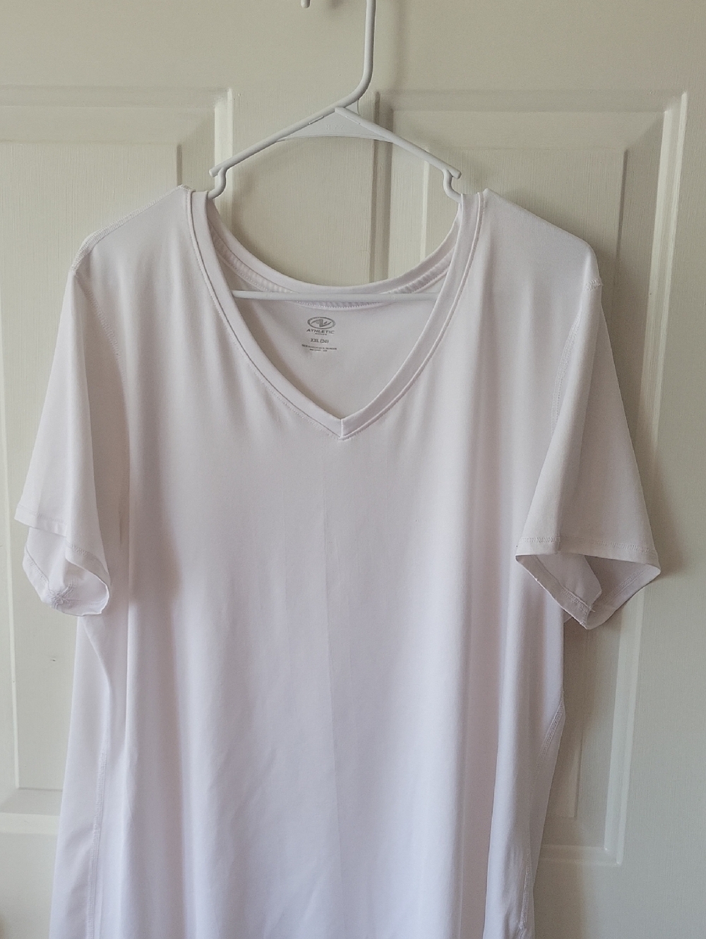 Athletic Works White Short-Sleeve V-Neck Performance Tee